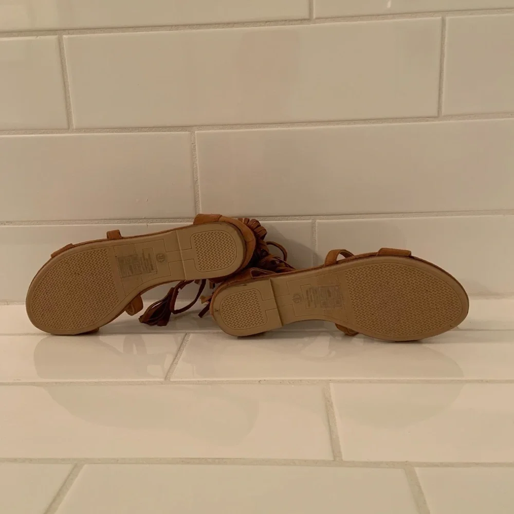 Via Pinky Fringed Sandals-NWT